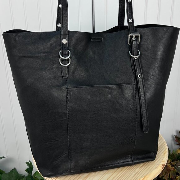 Frye Handbags - FRYE Gia Simple Tote Black Leather
